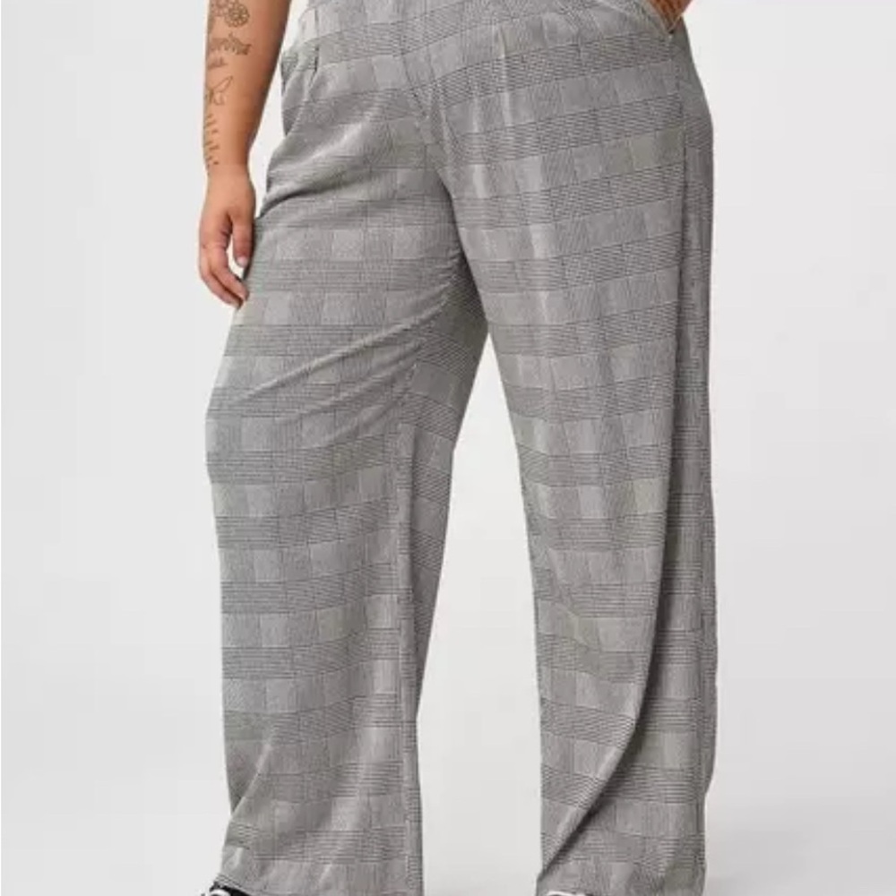 Gray Plaid Wide-Leg Pants
